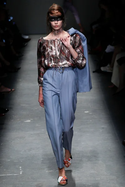Look 31